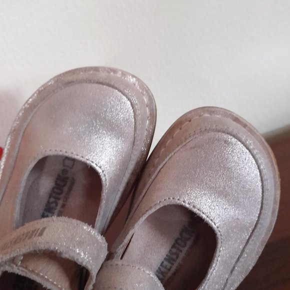 SOLD-kid's Birkenstock leather shoes metallic gold adjustable strap sz 28 (C10) - Picture 11 of 12